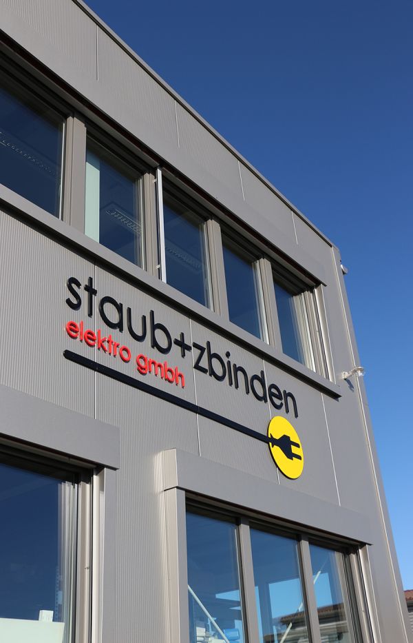 3-D Fassadenbeschriftung Staub und Zbinden Rueeggisberg.jpg